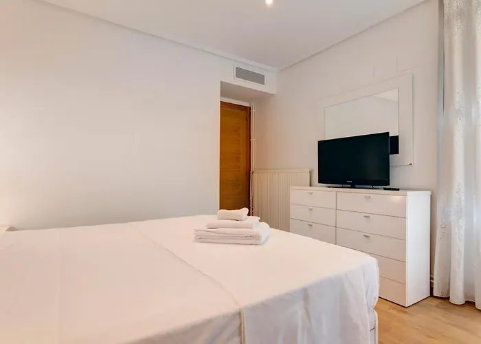 Beach Apartment *
